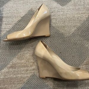 Jimmy Choo patten leather tan shoes